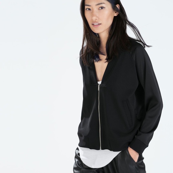Zara Jackets & Blazers - Zara W/B Collection V Neck Bomber Cropped Jacket
